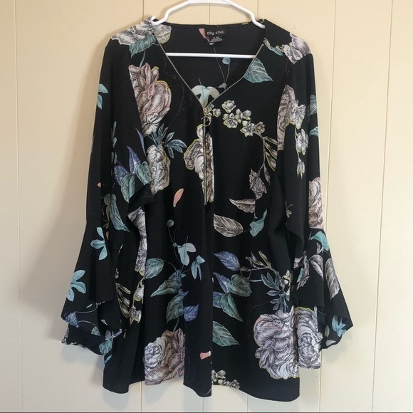 City Chic Floral Bell Sleeve Quarter Zip Blouse XL (22) - Picture 2 of 7